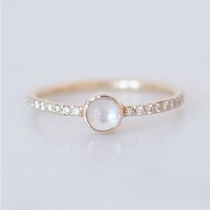 Mociun Diamond and Moonstone Ring set in 14K Gold Size 5